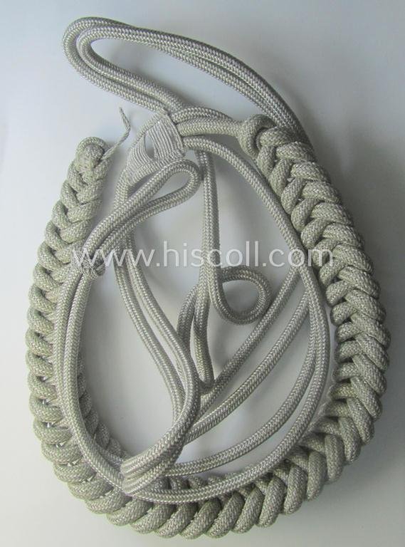 Bright-silver-toned, WH (Luftwaffe): 'Paradefangschnur für Adjutanten' (ie. adjutants'-aiguillette) that comes in a very nice- (ie. still 'virtually mint'-), condition — image 2