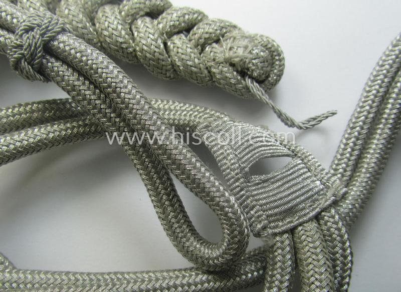 Bright-silver-toned, WH (Luftwaffe): 'Paradefangschnur für Adjutanten' (ie. adjutants'-aiguillette) that comes in a very nice- (ie. still 'virtually mint'-), condition — image 3