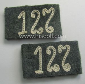 Pair of WH (Heeres) 'Infanterie'-related, 'Schulterstück-Überschuben': 'Soldat des Infanterie-Rgts. 127'