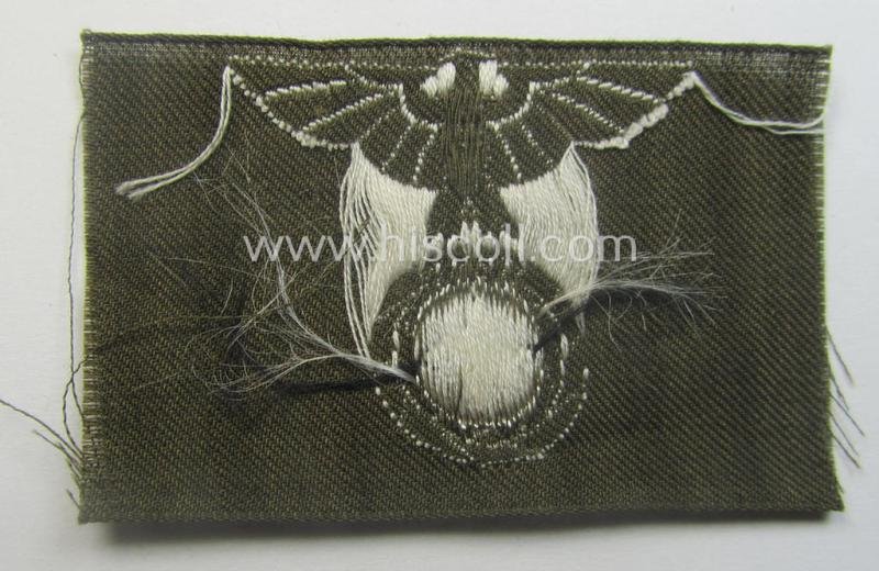 Unusually found - early period! - HJ (ie. 'Hitlerjugend') side-cap-eagle (ie.: 'Adler für HJ-Feld- o. Schiffchen-Mütze') as executed in neat 'BeVo'-weave-pattern onto a browish- ie. typical tan-coloured background — image 2