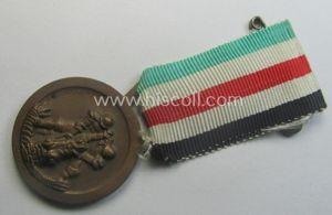 Golden-bronze-coloured- (and I deem 'Buntmetall'-based-) example of a: 'Deutsch-Italienische Feldzugsmedaille' …
