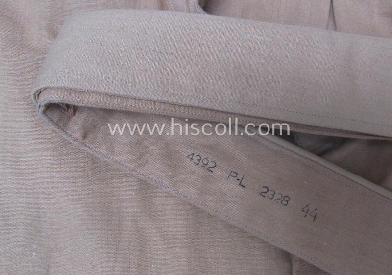 'Virtually mint- ie. unissued', N.S.D.A.P. 'standard-issue'-pattern, beige-brown- (ie. 'braunes'-) coloured: 'under-the-tunic'-shirt (ie. 'Braunhemd nach Vorschrift') with its removable collar and period 'RzM'-tag still attached — image 6