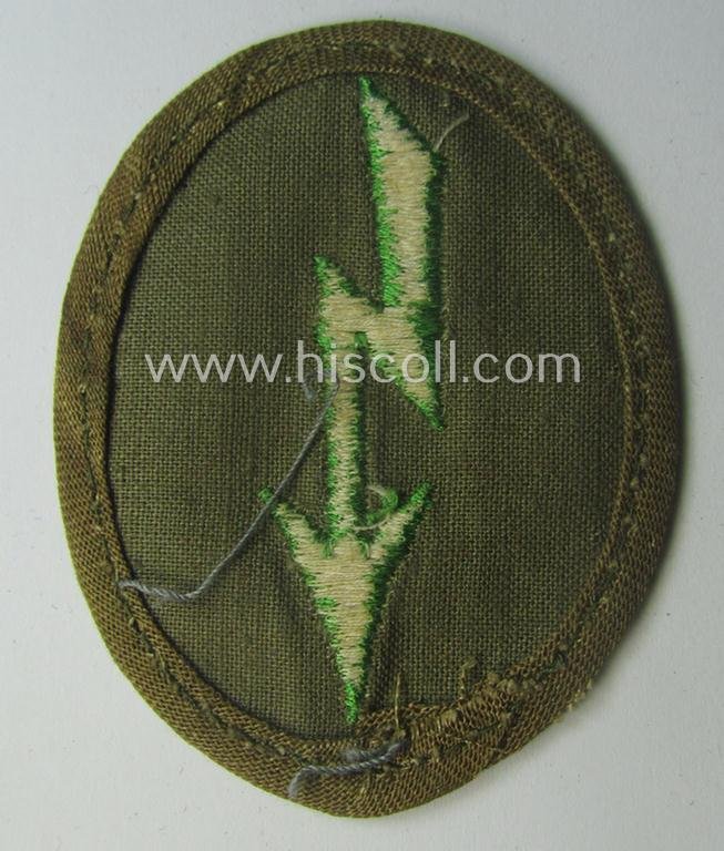 WH (Heeres) 'tropical-styled', trade- and/or special-career insignia (or: 'Signal Blitz') as was intended for a soldier who served within the: 'Panzer-Grenadier-Trpn.' — image 2