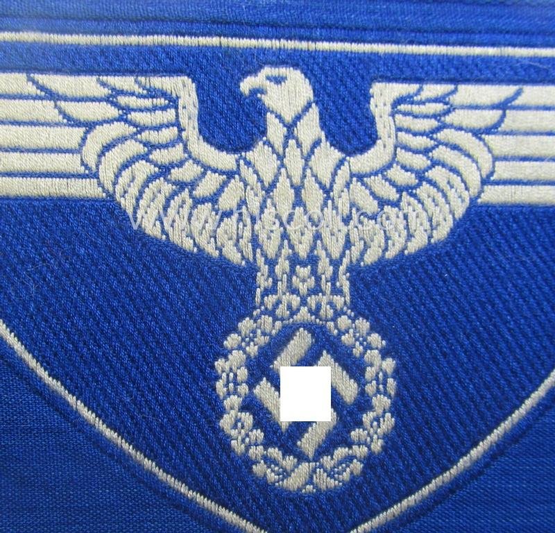 Smaller-sized sports'-shirt eagle as was used by the officials within the: 'Deutsche Reichspost' (aka: 'Zeesener Adler') being a 'virtually mint- ie. unissued' example that is executed in the neat 'BeVo'-weave-pattern — image 2