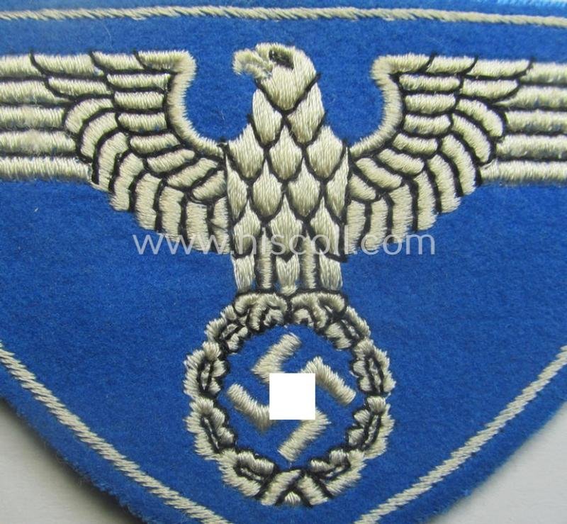 Unusual 'variant'-pattern, smaller-sized sports'-shirt eagle for officials within the: 'Deutsche Reichspost' (aka: 'Zeesener Adler') being a 'virtually mint- ie. unissued' example that is (unusually!) executed in the machine-embroidered pattern — image 2
