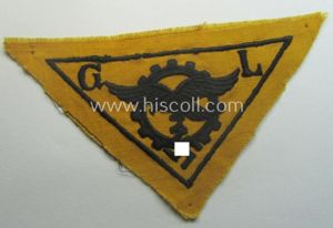 WH (Luftwaffe)-related, EM- (ie. NCO-pattern-) machine-embroidered breast-badge ie. eagle-device as …