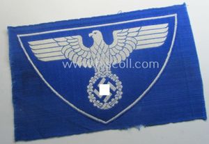 Larger-sized sports'-shirt eagle as was used by the officials within …