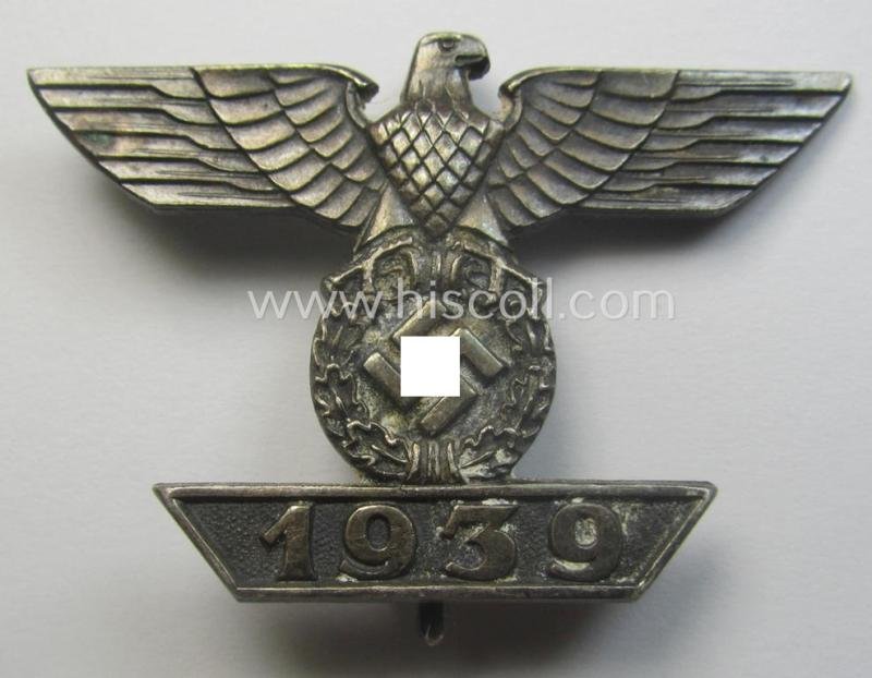 Moderately used- ie. worn, 'Wiederholungsspange zum EK I. Klasse' (or: bar to the WWI IC first-class) as was produced by the (desirable!) maker (ie. 'Hersteller'): 'Eugen Schmidthaussler' — image 2