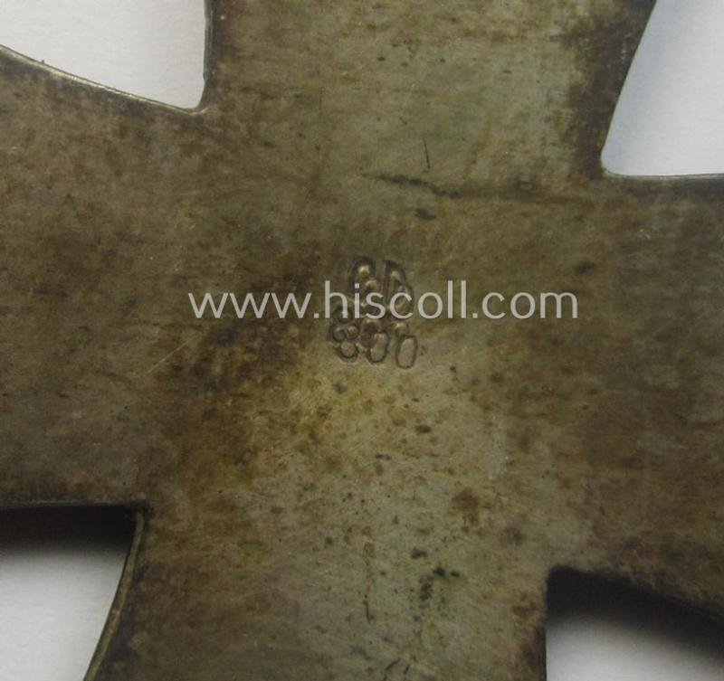 Unusually seen, WWI-period 'Eisernes Kreuz 1. Klasse' being a (typical) non-converse-shaped and genuine silver-based example that shows the unusual makers'-designation: 'C.D. 800' — image 5