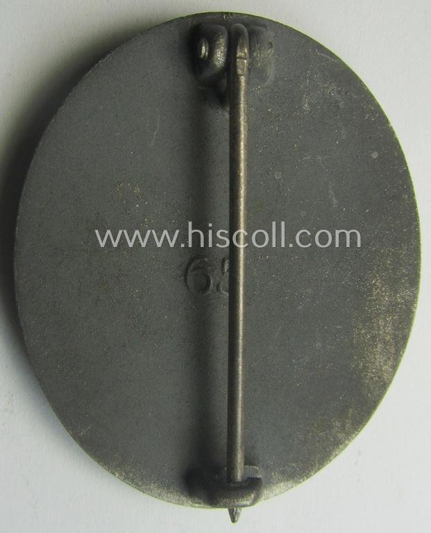 Moderately used- and/or worn 'Verwundeten-Abzeichen in Silber' being a typical maker- (ie. '65'-) marked- and/or: 'Feinzink'-based example by the maker: 'Klein & Quenzer' — image 2