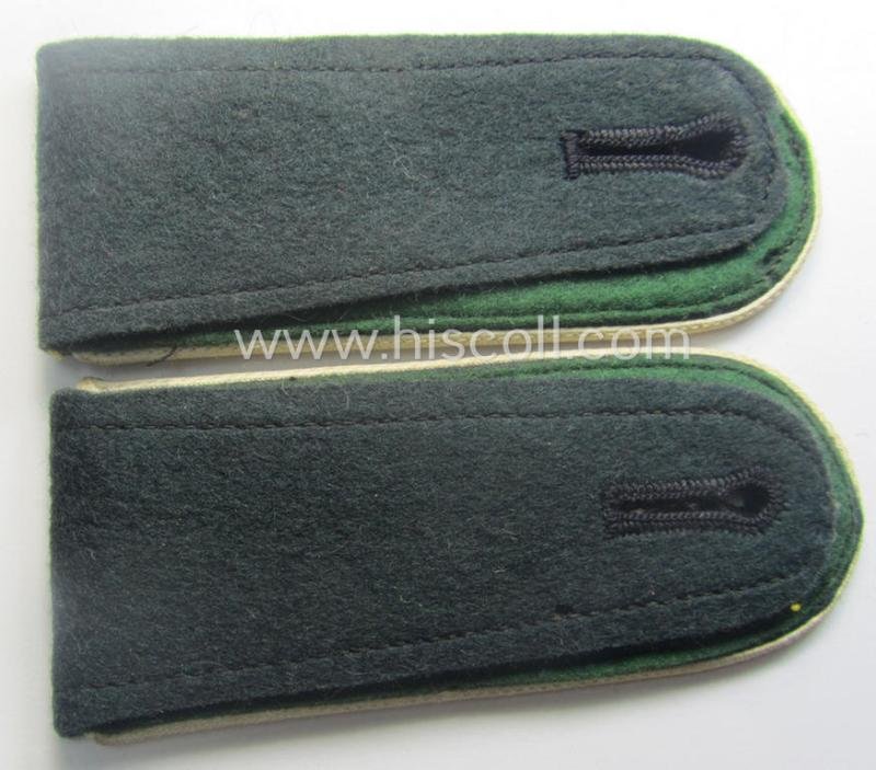 Pair of fully matching - typical tailor-made! - WH (Heeres), early- (ie. pre-) war-period- (ie. 'M40'-pattern) EM-type shoulderstraps: 'Soldat der Infanterie-Trpn.' — image 3