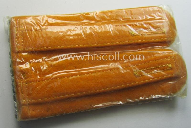 Interesting - and 'virtually mint ie. unissued'! - pair of WH (Luftwaffe), officers'-type shoulderboards: 'Leutnant der Flieger- o. Fallschirmjäger-Trpn.' — image 3