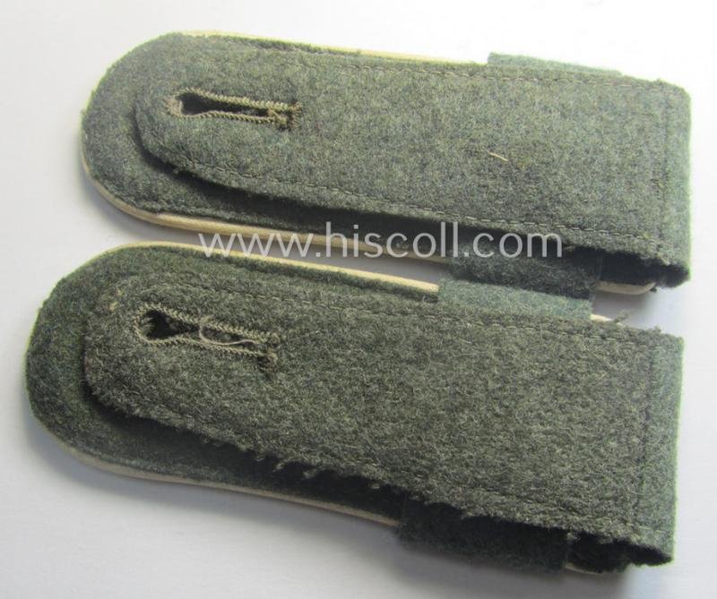 Pair of WH (Heeres) 'M41 o. M43'-pattern, EM-type shoulderstraps with its accompanying 'Überschube'-pair: 'Soldat des Infanterie-Rgts. 485' — image 3