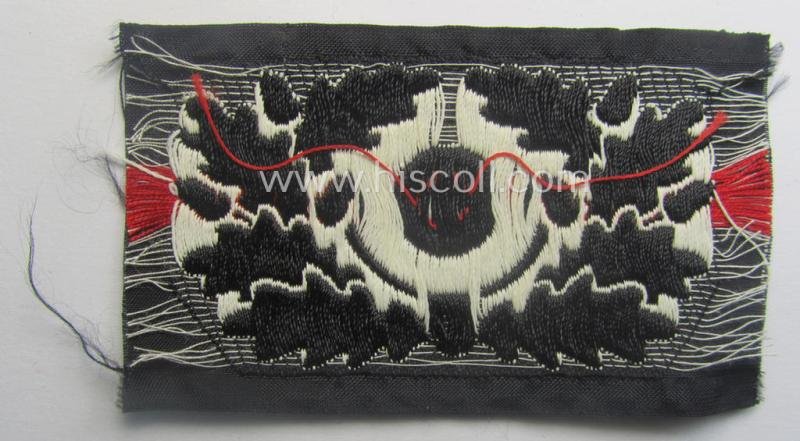 Attractive - and actually not that easily encountered! - early-pattern, WH (Heeres) specific cocarde as executed in white-coloured linnen in the so-called: 'BeVo'-weave as was intended for usage on the: 'Pz'-beret (ie. 'Panzerschutzmütze') — image 2