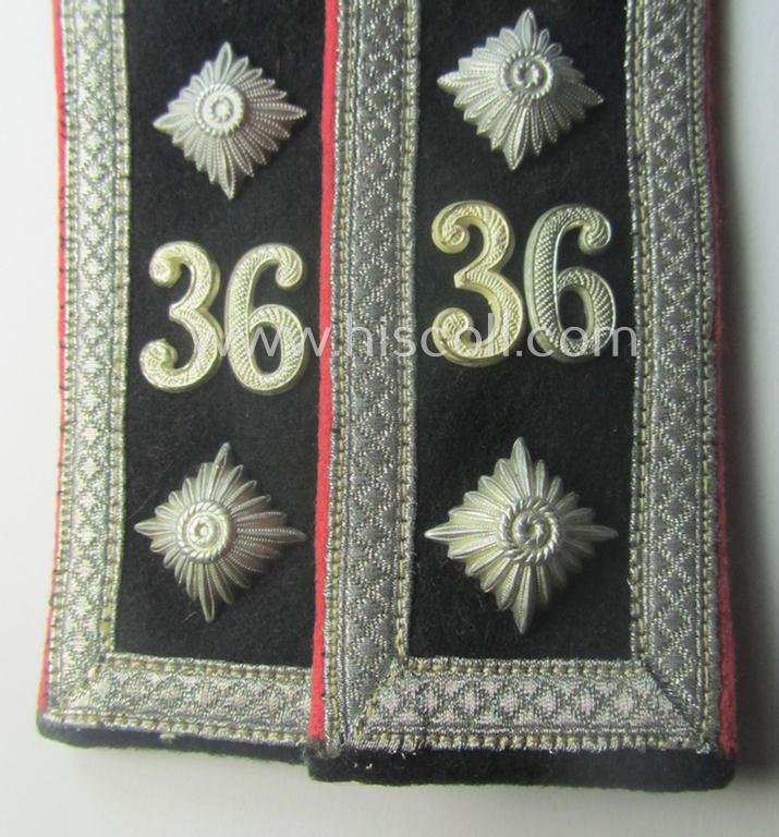 Superb - and rarely found! - pair of WH (Heeres) 'cyphered', NCO-type shoulderstraps (for usage onto the black-coloured, 'wrap-around'-styled Panzer-tunics) as intended for usage by an: 'Oberfeldwebel des Panzer-Rgts. 36' — image 2