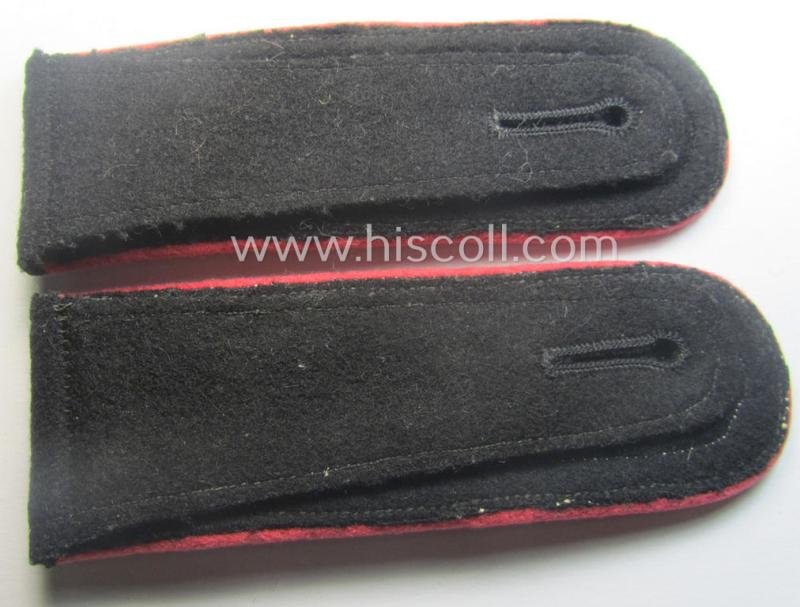 Superb - and rarely found! - pair of WH (Heeres) 'cyphered', NCO-type shoulderstraps (for usage onto the black-coloured, 'wrap-around'-styled Panzer-tunics) as intended for usage by an: 'Oberfeldwebel des Panzer-Rgts. 36' — image 3