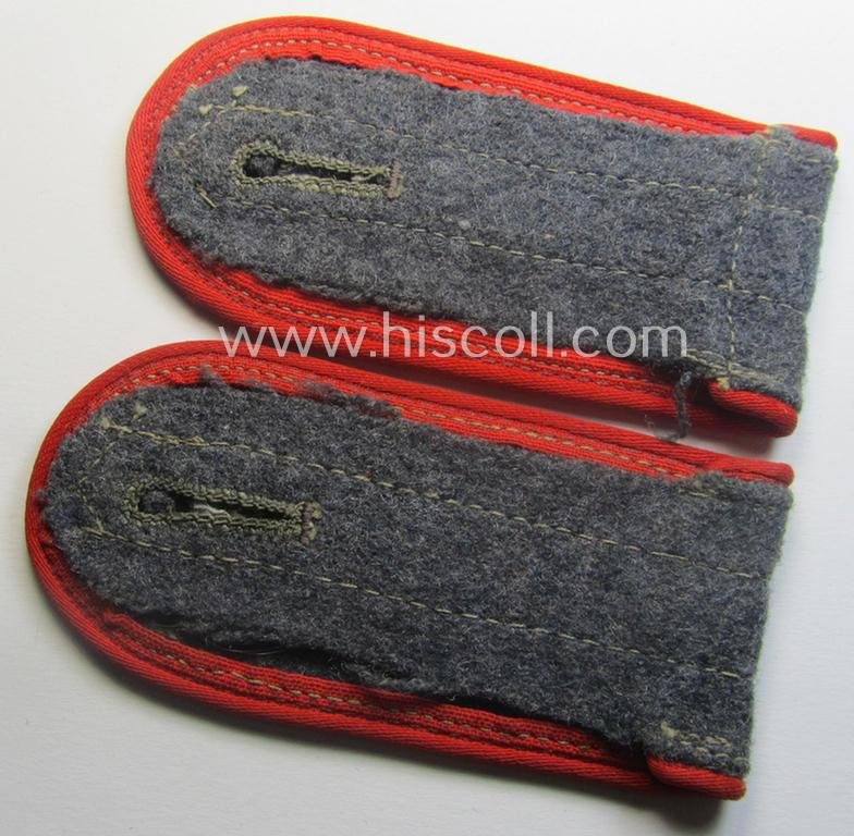 Pair of later-war-period, so-called: 'M44'-pattern, simplified WH (Luftwaffe) EM-type shoulderstraps as was intended for usage by a: 'Soldat der Flak-Artillerie-Trpn.' — image 3