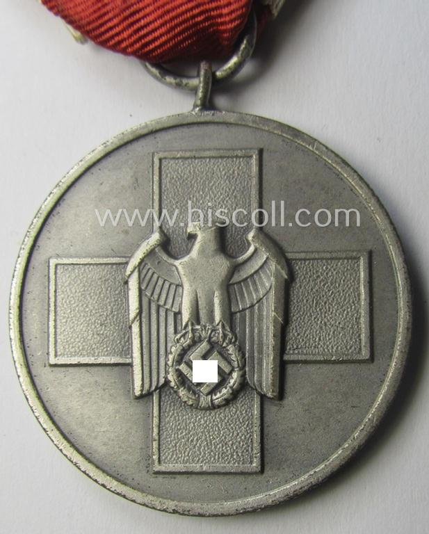Unusually period-folded, single-pieced and non-detachable, medal-bar (ie. 'Orden- o. Einzelspange') showing a: 'Deutsche Volkspflege'- (ie. civil-service-) medal — image 2