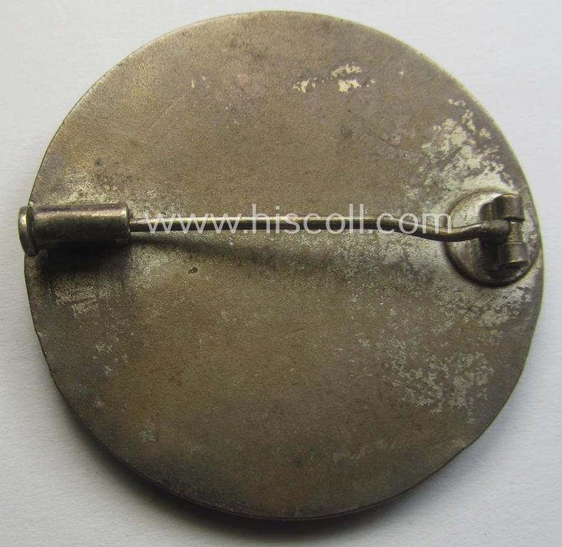 DRK- (ie. 'Deutsches Rotes Kreuz'- or German Red Cross) related so-called: nurses'-brooch entitled: 'Freie Schwesternschaft' (being a moderately used-, multi-coloured-enamelled albeit non-maker-marked example) — image 2