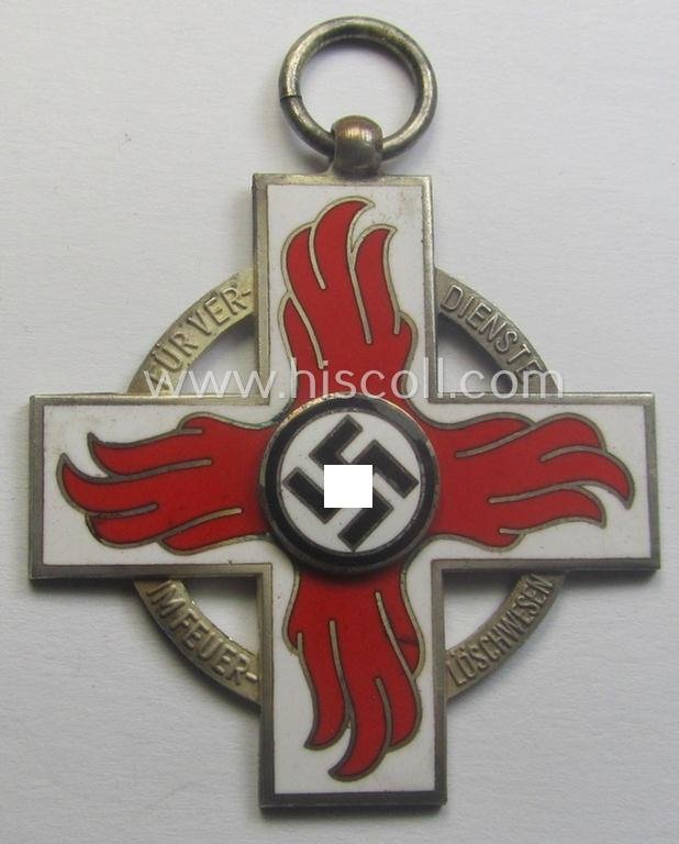 Fully complete, 'Feuerwehr-Ehrenzeichen der II. Stufe' that comes together with its shortened piece of ribbon (ie. 'Bandabschnitt') and (rarely seen!) period, 'Zellstoff'-based pouch as issued and/or recently found — image 2