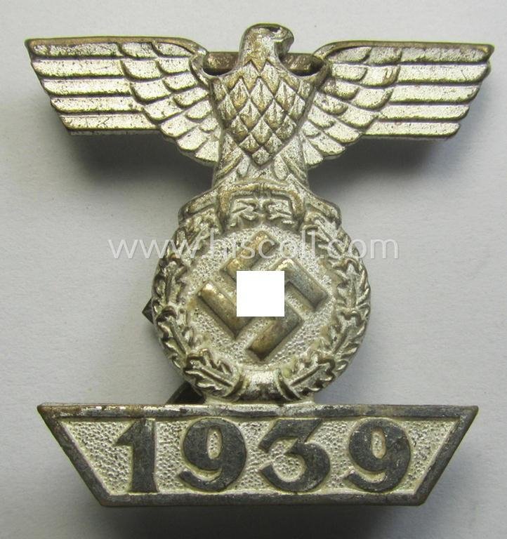 Moderately used- and/or worn (but not mounted!) example of a: 'Wiederholungsspange zum EK II. Kl.' as was (I deem) produced by the: 'Wilh. Deumer'-company — image 2