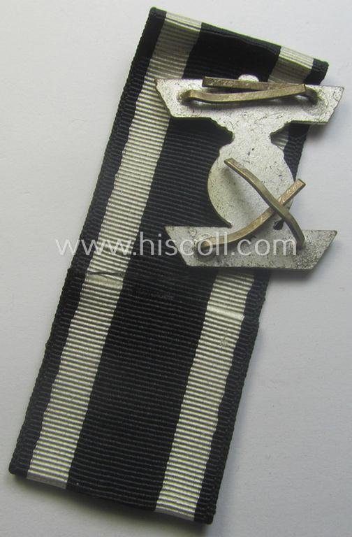 Moderately used- and/or worn (but not mounted!) example of a: 'Wiederholungsspange zum EK II. Kl.' as was (I deem) produced by the: 'Wilh. Deumer'-company — image 4