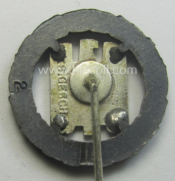 Superb - and rarely found! - DRK- (ie. 'Deutsches Rotes Kreuz' or German Red Cross) honorary-membership-lapel-pin (aka: 'Silberne Ehrennadel des DRK') being a maker- (ie. '2'-) marked example that also bears a: 'Ges.Gesch.'-designation — image 4