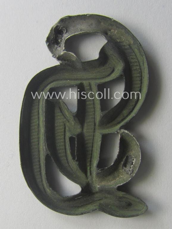 Single - truly used- and/or clearly strap-removed! - WH (Heeres) NCO-type 'GD'-shoulderstrap-'cypher' as was intended for usage by an NCO who served within the famous 'GrossDeutschland'-Div. — image 2