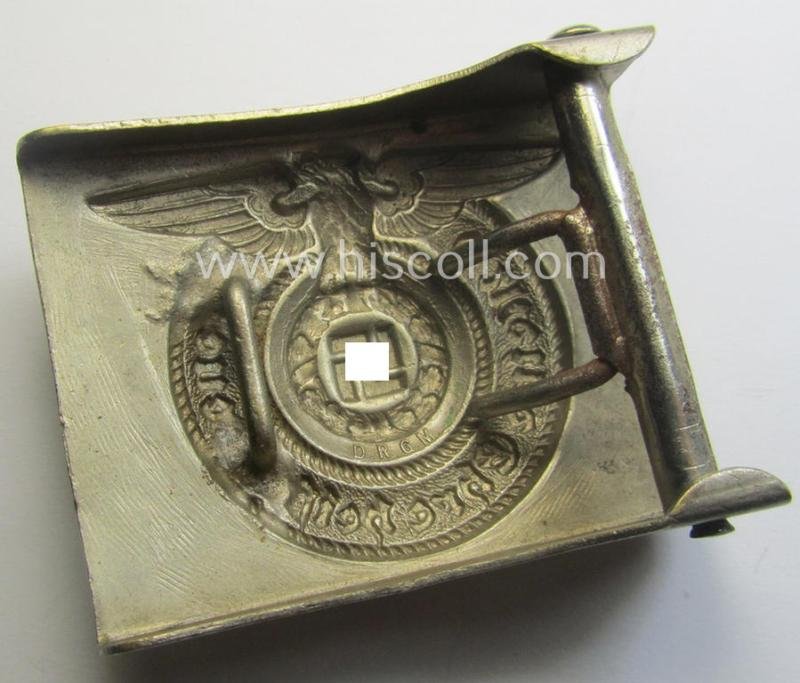 Superb, early-period- SS- (ie. Allgemeine-SS o. Waffen-SS) EM- (ie. NCO-) type belt-buckle (being a typical, nickle-chrome-based- and/or: 'D.R.G.M.'-marked example that comes in a wonderful (ie. hardly used- nor worn, condition — image 3