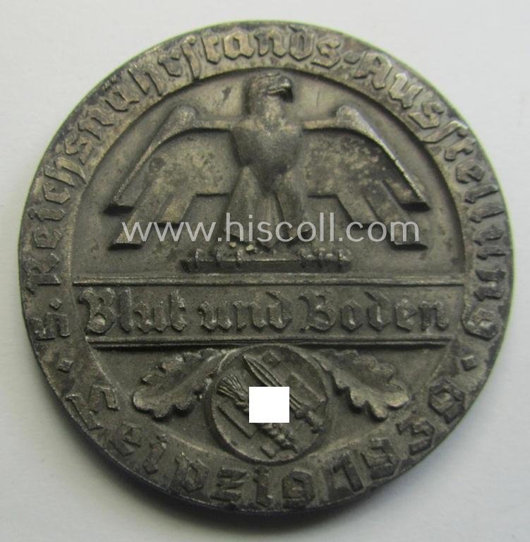 Greyish-silver-toned, 'Reichsnährstand'- (ie. 'RNSt.'-) related, commemorative-award-plaque entitled: '5. Reichsnährstands-Austellung - Blut und Boden - Leipzig 1939 - Rohmilch' and that comes stored in its period etui — image 3