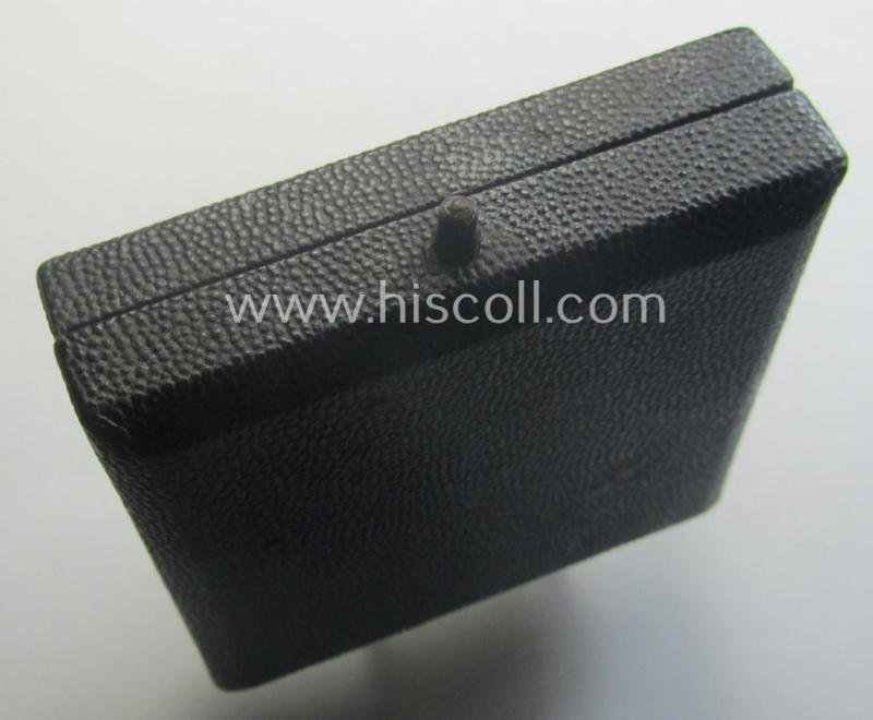 Greyish-silver-toned, 'Reichsnährstand'- (ie. 'RNSt.'-) related, commemorative-award-plaque entitled: '5. Reichsnährstands-Austellung - Blut und Boden - Leipzig 1939 - Rohmilch' and that comes stored in its period etui — image 7