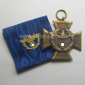 'Zollgrenzschütz-Ehrenzeichen' (or: customs loyal-service medal) that comes together with its …