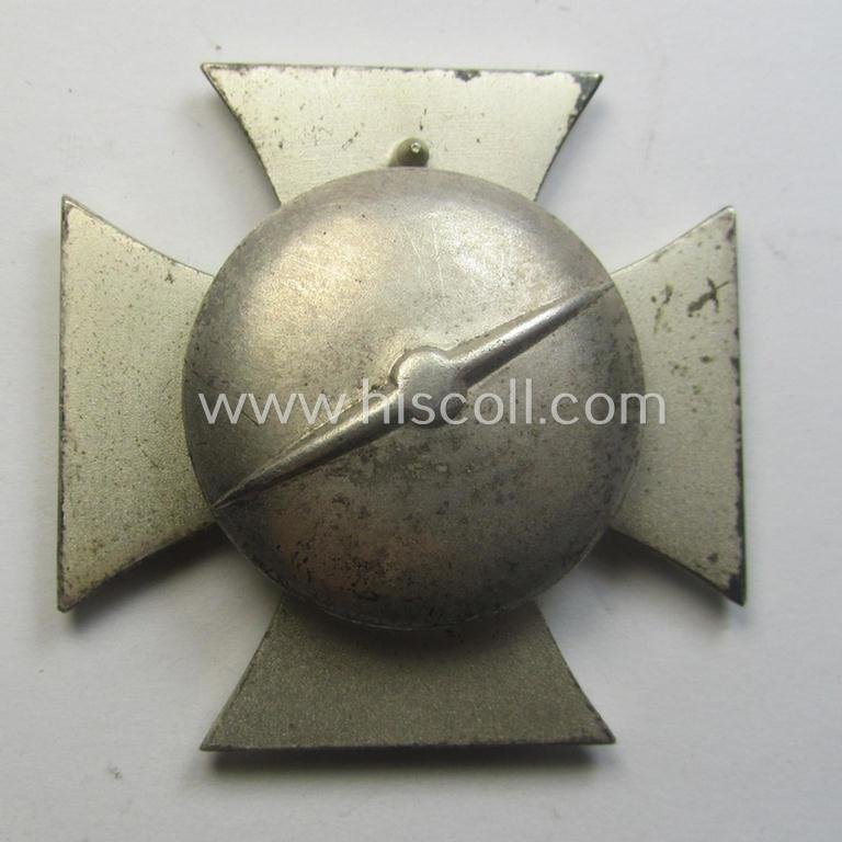 Superb - and minimally used! - 'EK 1. Kl.' (or: Iron Cross 1st class) as executed in the scarcely seen so-called: 'screw-back'-pattern being a typical non-maker-marked example as was (I deem) produced by the 'Hersteller': 'Wächtler u. Lange' — image 3