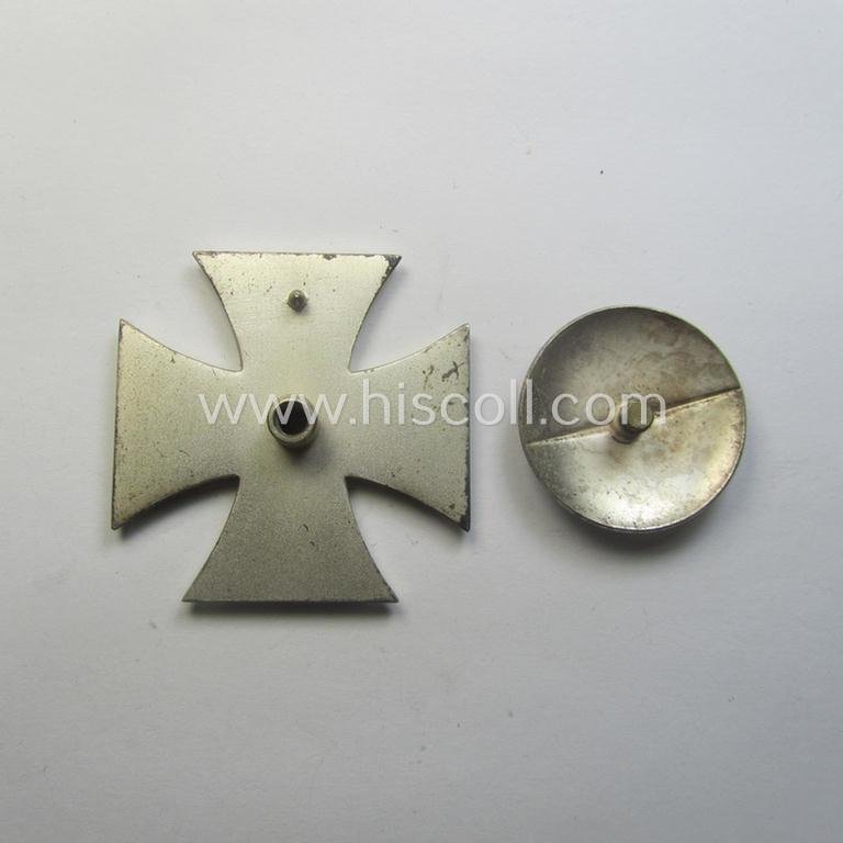 Superb - and minimally used! - 'EK 1. Kl.' (or: Iron Cross 1st class) as executed in the scarcely seen so-called: 'screw-back'-pattern being a typical non-maker-marked example as was (I deem) produced by the 'Hersteller': 'Wächtler u. Lange' — image 4