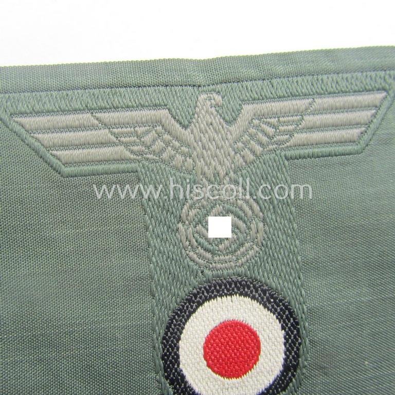 WH (Heeres) 'T-shaped' M42-model cap-eagle/cocarde as executed in 'BeVo'-weave pattern (being an attractive example that comes in a never used- nor cap-attached, condition) — image 2