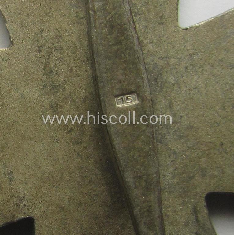 'Eisernes Kreuz 1. Kl.' (or: Iron Cross 1st class) being a typical maker- (ie. '15'-) marked example that as was produced by the Austrian maker (ie. 'Hersteller'): 'Friedrich Orth' and that comes as issued and worn — image 4