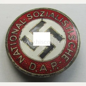 Early-pattern 'N.S.D.A.P. - Parteiabzeichen' showing a: 'Ges.Gesch.'-patent-pending-designation