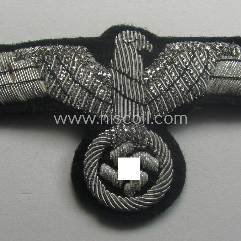 WH (Heeres) officers'-type, hand-embroidered breast-eagle (ie. 'Brustadler für Offiziere') as was executed in bright-silverish-coloured braid as was intended for usage on the various officers'-pattern tunics — image 2