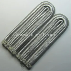 Pair of WH (Heeres) officers'-type shoulderboards: 'Leutnant der Propaganda-Truppen'