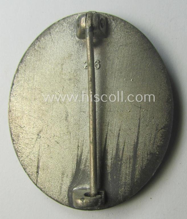 'Verwundeten-Abzeichen in Silber' being a clearly maker- (ie. '26'-) marked- and typical zinc- (ie. 'Feinzink'-) based example as was produced by the desirable maker: 'B.H. Mayer's Kunstprägeanstalt' — image 2