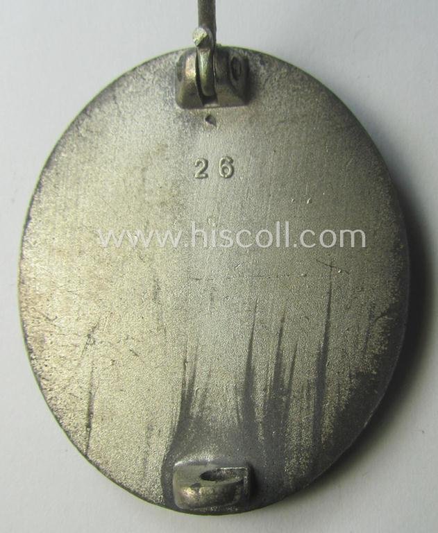 'Verwundeten-Abzeichen in Silber' being a clearly maker- (ie. '26'-) marked- and typical zinc- (ie. 'Feinzink'-) based example as was produced by the desirable maker: 'B.H. Mayer's Kunstprägeanstalt' — image 3