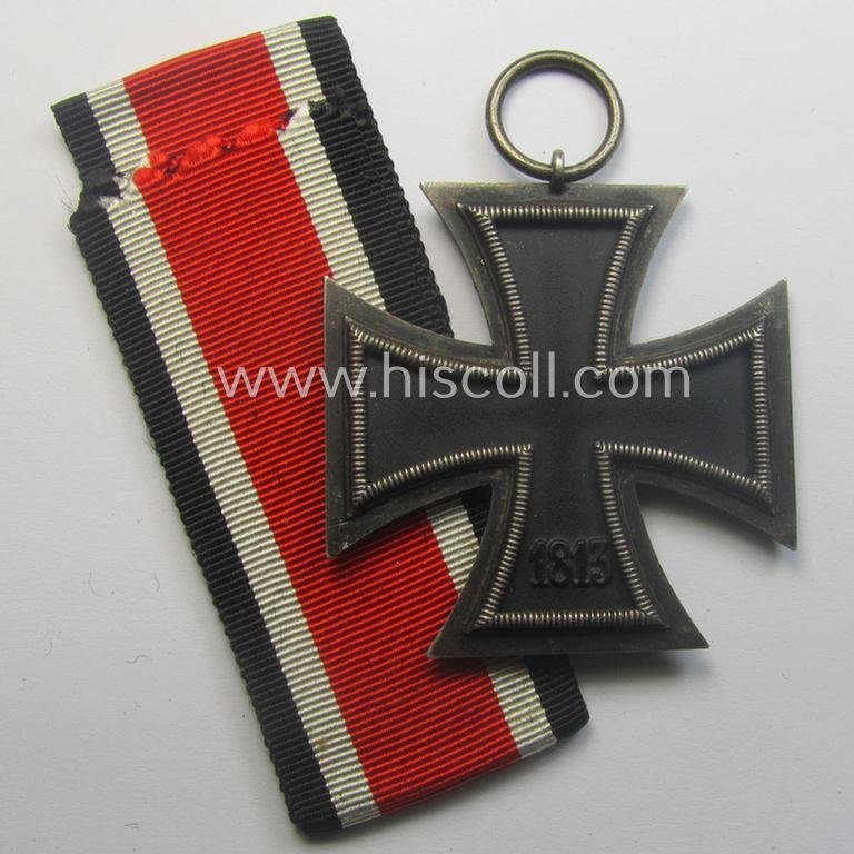 Superb - and truly rarely encountered! - 'Eisernes Kreuz 2. Klasse' (ie. Iron Cross 2nd Class) being a so-called: 'Übergrösse'-variant (ie. 'over-sized' ie. 47 mm. sized-example) as was produced by the: 'Frank u. Reif'-company — image 3