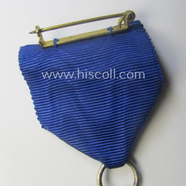 Minimally worn 'Treuedienst Ehrenzeichen' being of the so-called: 'Sonderstufe' as awarded for 50 years of loyal-service and that comes in an overall very nice- (ie. surely issued- and/or used-), condition — image 5