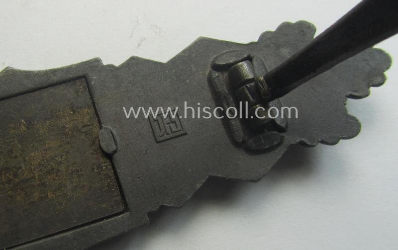 'Nahkampfspange in Bronze' (or: bronze-class close-combat clasp ie. CCC) being a neatly maker-marked- and/or minimally converse-shaped specimen as was produced by the: 'JFS'- (ie. 'Joseph Feix u. Söhne'-) company — image 6