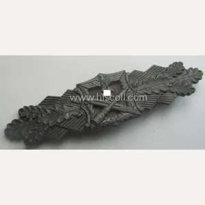 'Nahkampfspange in Bronze' (or: bronze-class close-combat clasp ie. CCC) being …