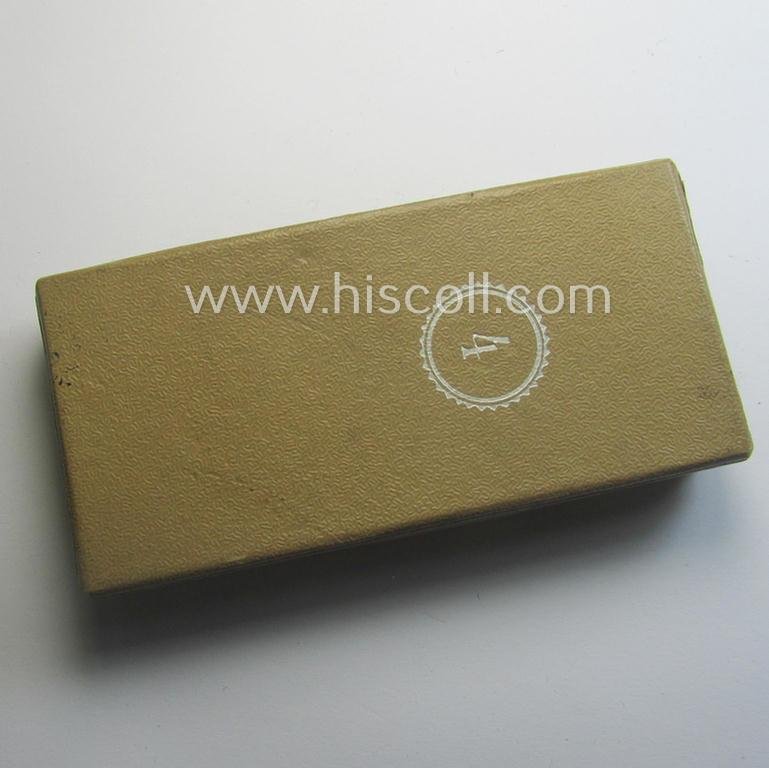 RAD (ie.'Reichsarbeitsdienst') so-called: 'Dienstauszeichnung 4. Stufe für Männer' (as was intended for 4 years loyal-service) that comes stored in its (scarcely seen and equally very nicely preserved!) light-brown-coloured box ie. etui — image 6