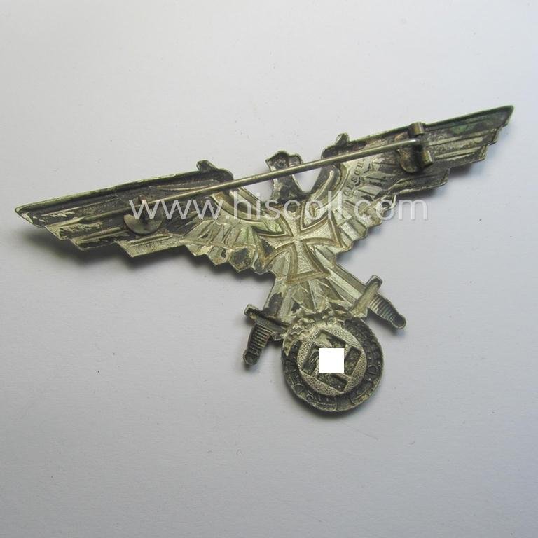 Bright-silver-toned - and I deem 'Buntmetall'-based! - so-called: D.R.K.B. (or: 'Deutscher Reichskriegerbund' aka 'Kyffhäuserbund') enlisted-mens'- (ie. NCO-) type breast-eagle (showing a black-coloured- and neatly painted iron cross-symbol) — image 3