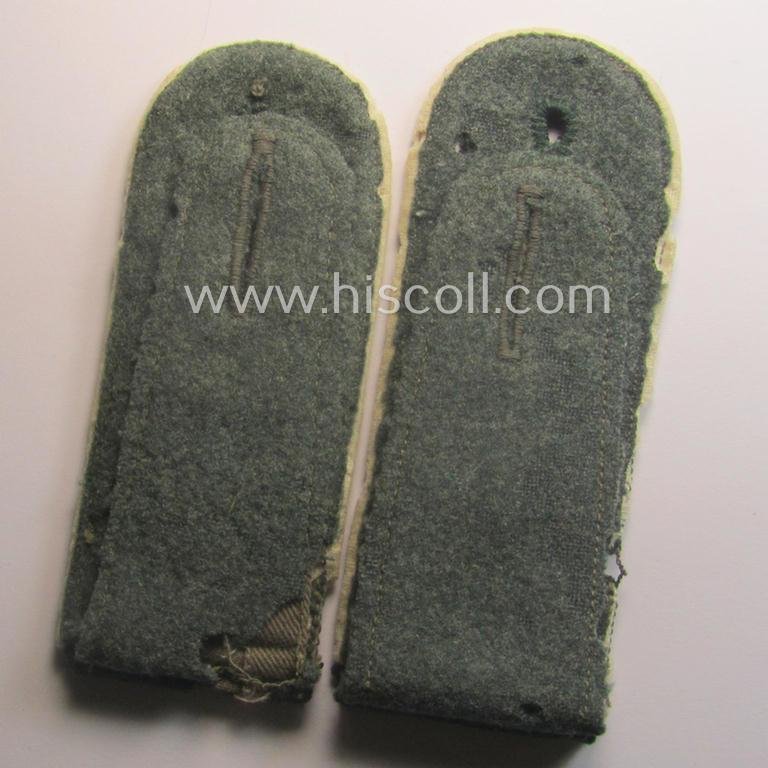 Moth-damaged (ie. relic but matching) pair of early-period (ie. 'M40'-pattern and/or rounded-styled), WH (Heeres) 'cyphered' EM-type shoulderstraps as was intended for a: 'Soldat des Inf.-Maschinengewehr-Abts. 47' — image 3