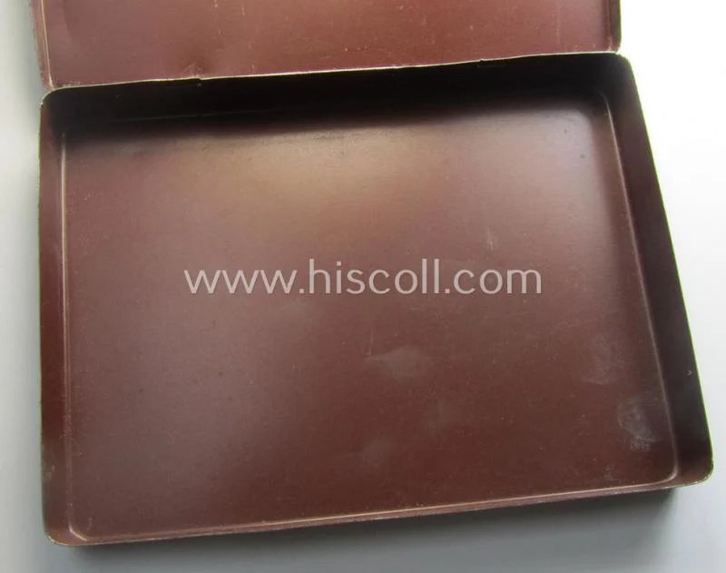 'Standard-issue'-type, (I deem) WH medical-related and/or field-grey-coloured box 'Buchse' (ie. container) being an undamaged example that shows the text: 'Tabletten' on its top — image 7