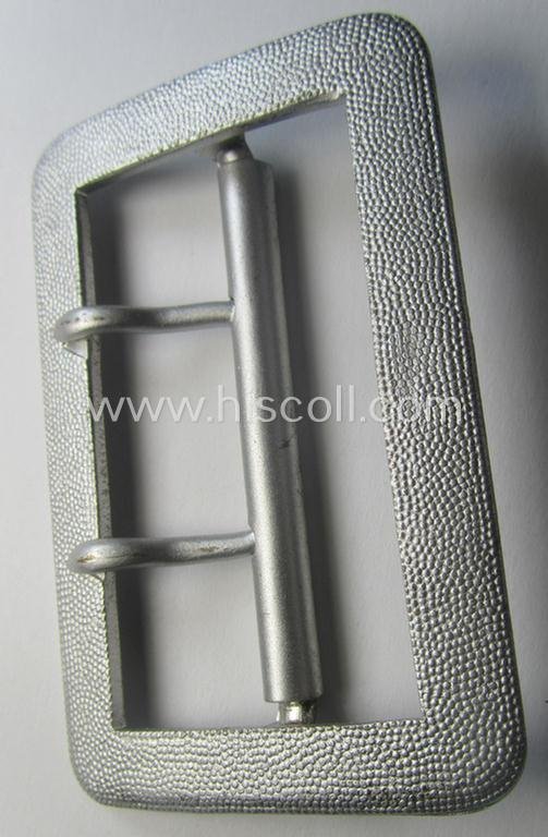 Interesting, WH (Heeres-, Luftwaffe ie. Waffen-SS etc.) bright-silver-coloured WH-officers'-type-belt-buckle (ie. 'Zweidornschnalle für Offiziere') being a simply never used- nor worn example that shows the makers'-designation: 'RzM 72' — image 4